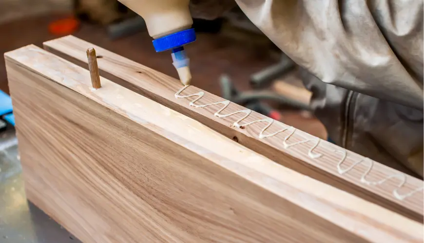 غراء الخشب 1